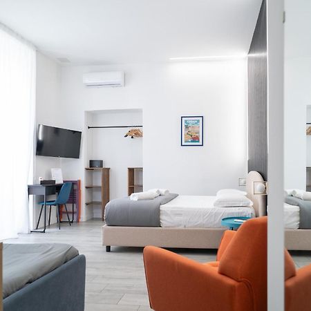 B&B Universita Naples Luaran gambar