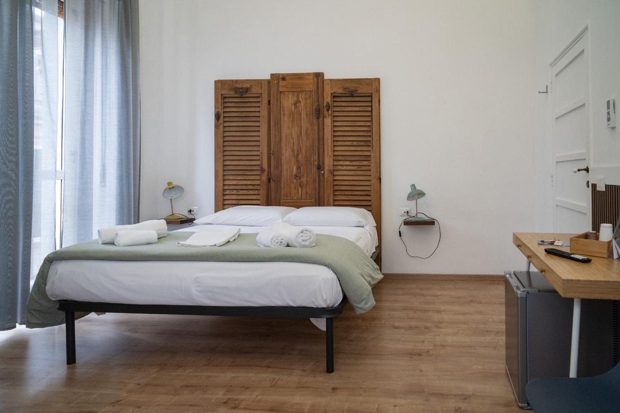 B&B Universita Naples Luaran gambar