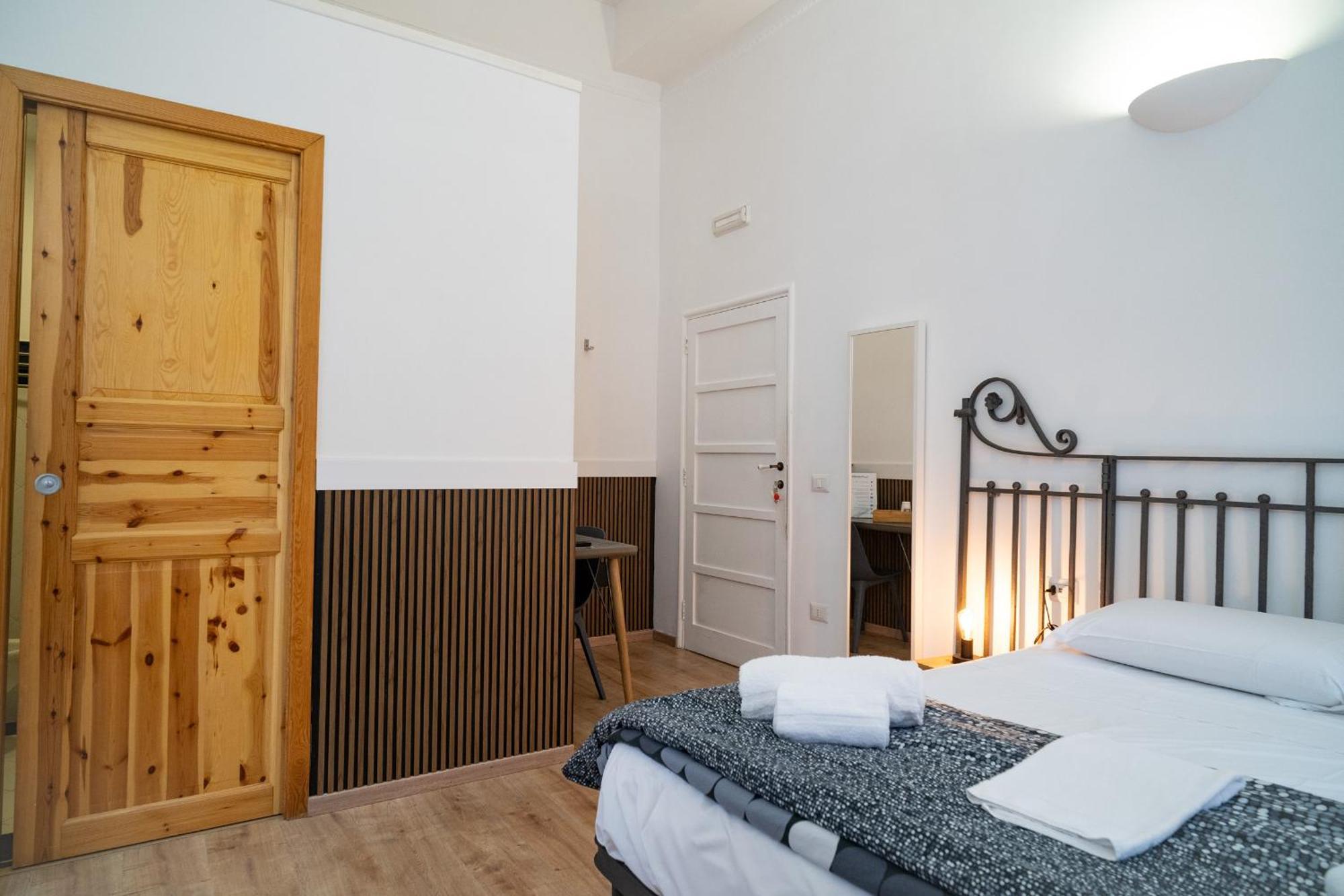 B&B Universita Naples Luaran gambar
