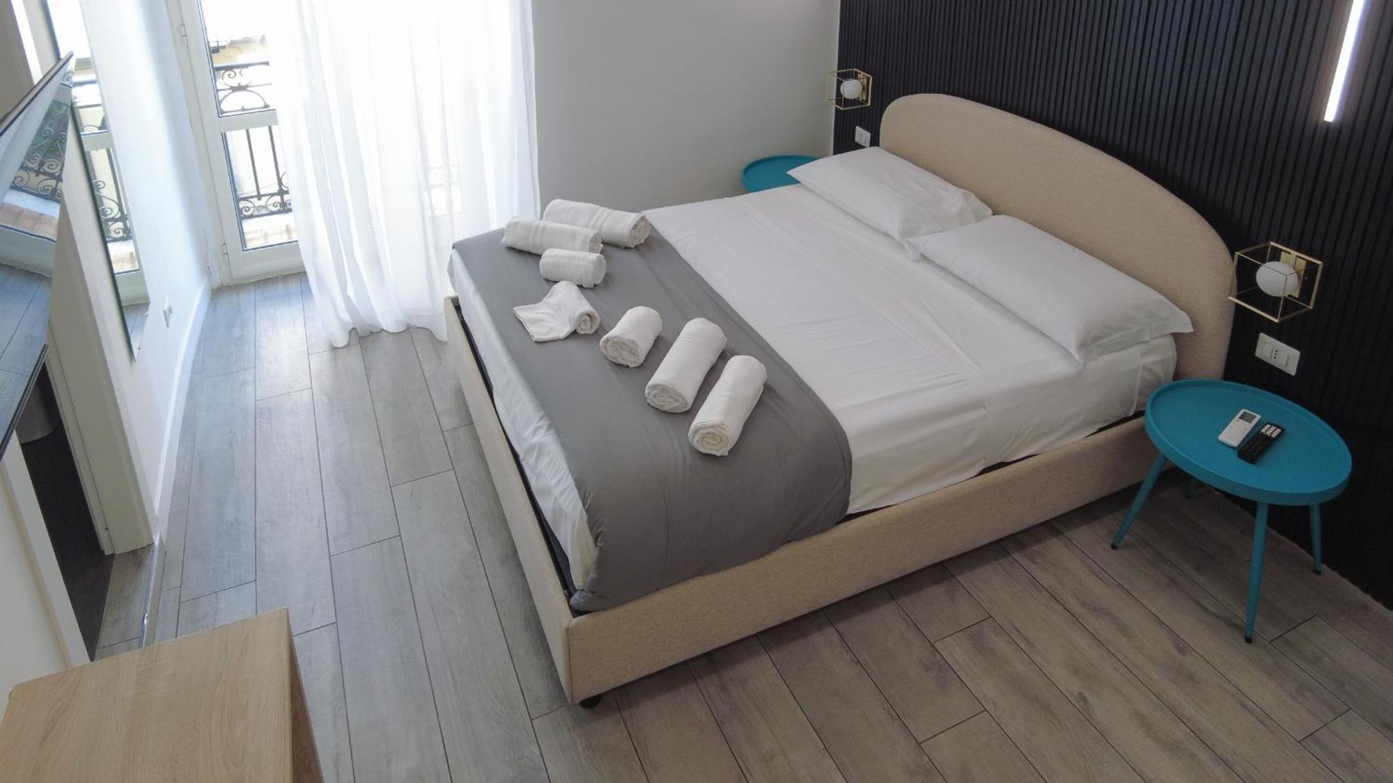 B&B Universita Naples Luaran gambar